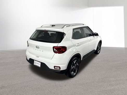New 2025 Hyundai Venue SEL image 41