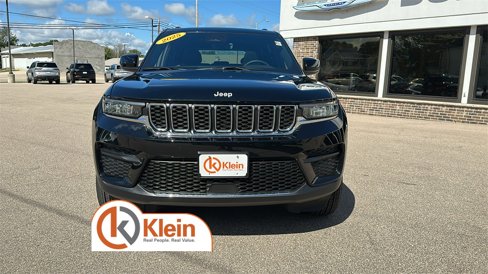 New 2025 Jeep Grand Cherokee Laredo X w/ Luxury Tech Group I image 2
