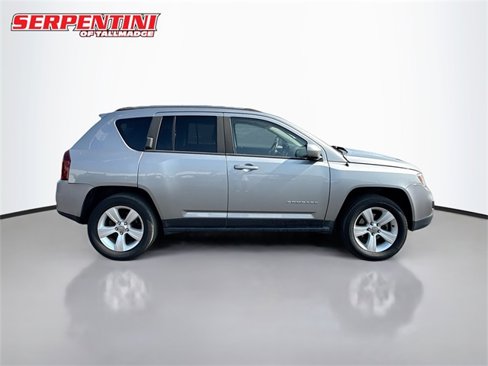 Used 2015 Jeep Compass High Altitude image 6