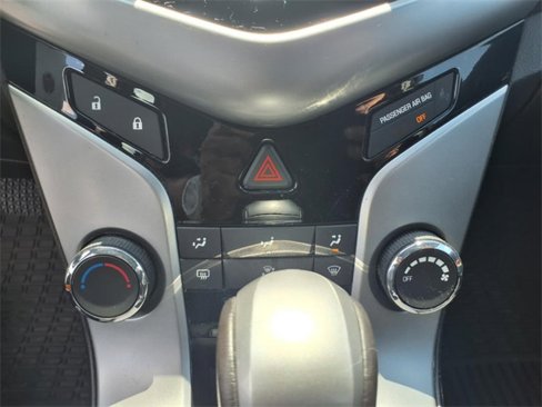 Used 2013 Chevrolet Cruze LT image 18