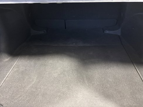 Used 2021 Toyota Corolla LE image 11