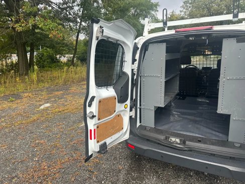 Used 2017 Ford Transit Connect XL image 22