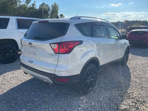 Used 2019 Ford Escape Titanium image 8