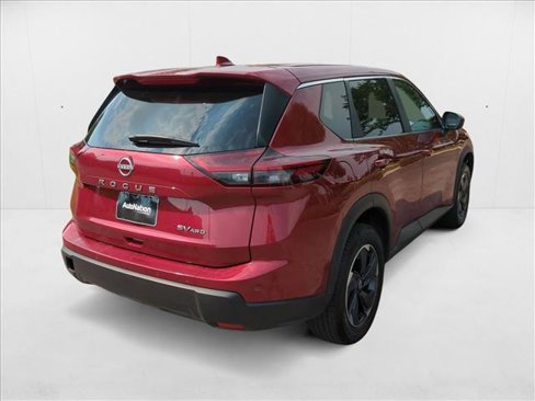 Used 2024 Nissan Rogue SV image 5