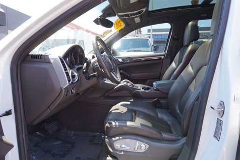 Used 2016 Porsche Cayenne image 16