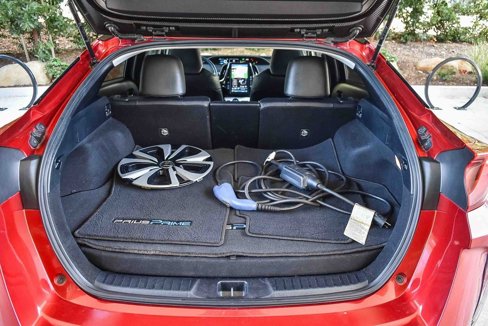 Used 2017 Toyota Prius Prime Premium image 22