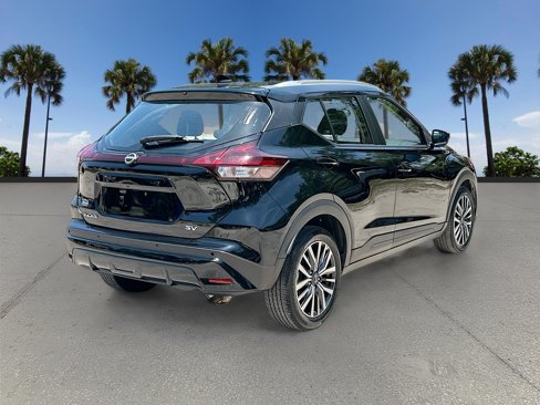 Certified 2023 Nissan Kicks SV image 5