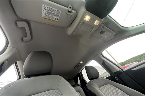 Used 2021 Ford Escape SE image 17