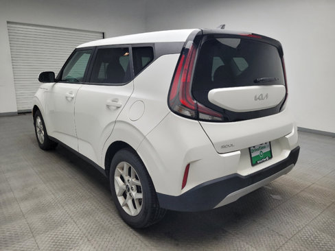 Used 2023 Kia Soul LX w/ LX Technology Package image 5