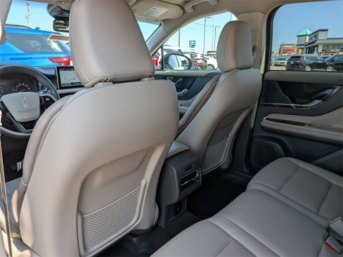 Certified 2022 Lincoln Corsair AWD w/ Equipment Group 101A image 25