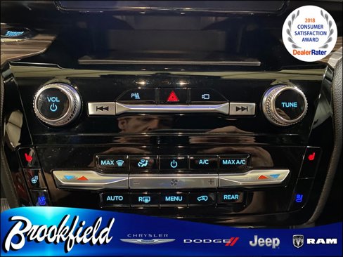 Used 2022 Ford Explorer Limited w/ Equipment Group 301A image 25