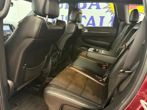 Used 2020 Jeep Grand Cherokee Altitude image 17