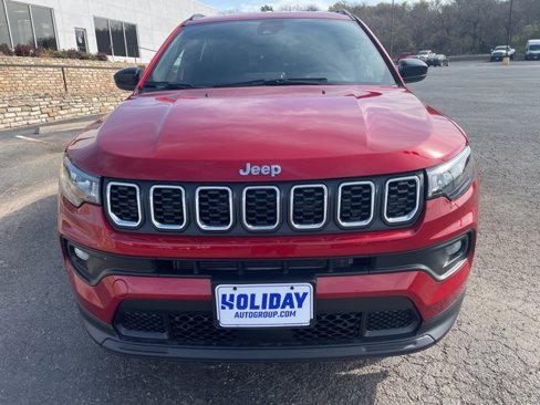 New 2025 Jeep Compass Latitude image 8