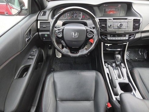Used 2017 Honda Accord Sport Special Edition image 4
