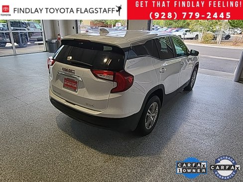 Used 2024 GMC Terrain SLE image 5