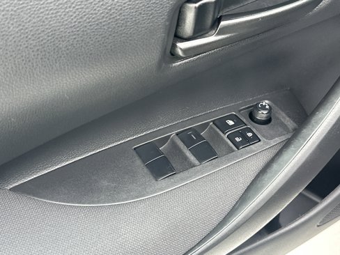 Used 2023 Toyota Corolla LE image 15