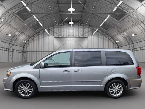 Used 2014 Dodge Grand Caravan R/T image 6