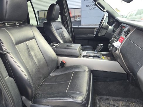 Used 2016 Ford Expedition Limited image 12