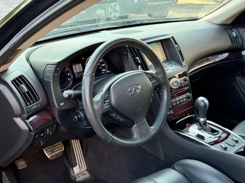 Used 2011 INFINITI G37 x Sedan w/ Premium Pkg image 9