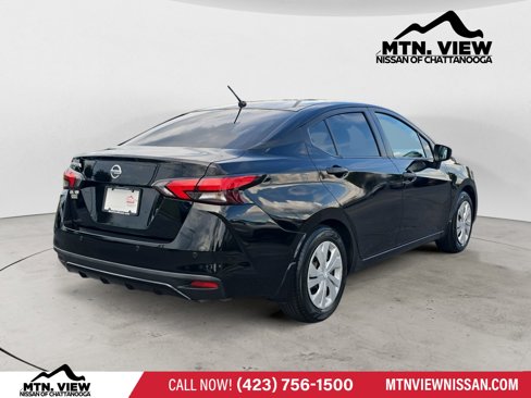 Used 2021 Nissan Versa S image 3