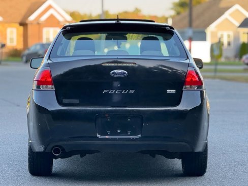 Used 2009 Ford Focus SES image 8