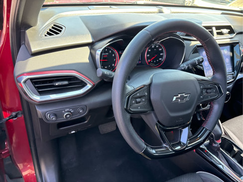 Used 2021 Chevrolet TrailBlazer RS w/ Sun and Liftgate Package image 10