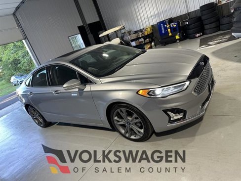 Used 2020 Ford Fusion Titanium image 1