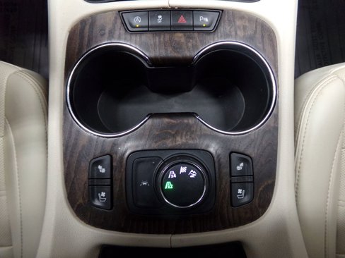 Used 2021 GMC Acadia Denali w/ Denali Technology Package image 23