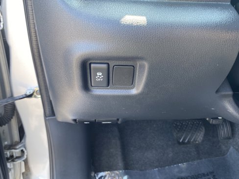 Used 2015 Nissan Versa S Plus image 24