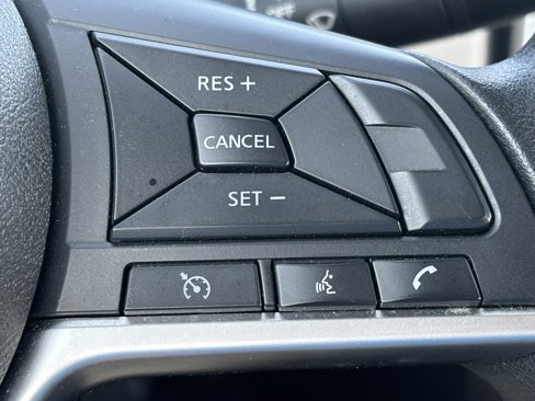 Used 2022 Nissan Versa SV image 13