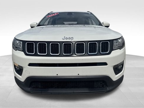 Used 2018 Jeep Compass Latitude w/ Popular Equipment Group image 10