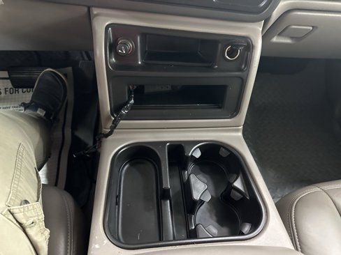 Used 2005 Chevrolet Suburban LT w/ Preferred Equipment Group image 44