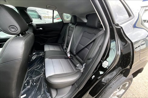 New 2025 Chevrolet Trax LT w/ LT Convenience Package image 11