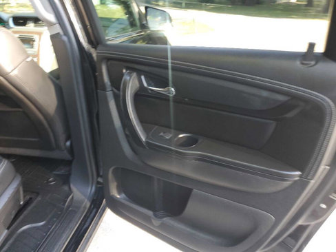 Used 2017 Chevrolet Traverse LT image 30