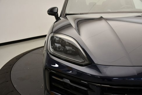 Certified 2024 Porsche Cayenne S image 14