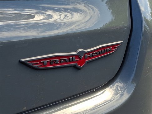 Used 2022 Jeep Compass Trailhawk w/ Trailhawk Elite Group image 33