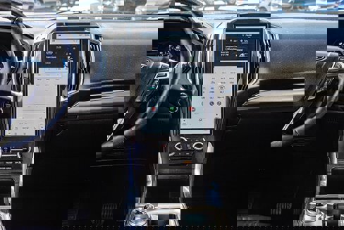 Used 2024 Ford Edge Titanium image 10