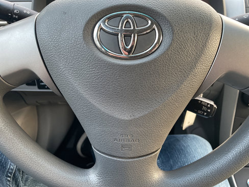 Used 2010 Toyota Corolla LE image 41