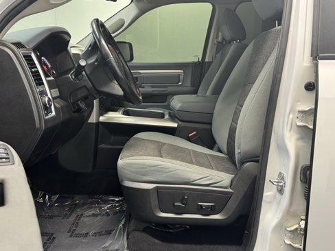 Used 2019 RAM 1500 Classic Warlock image 13