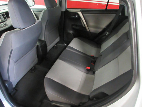 Used 2014 Toyota RAV4 XLE image 19