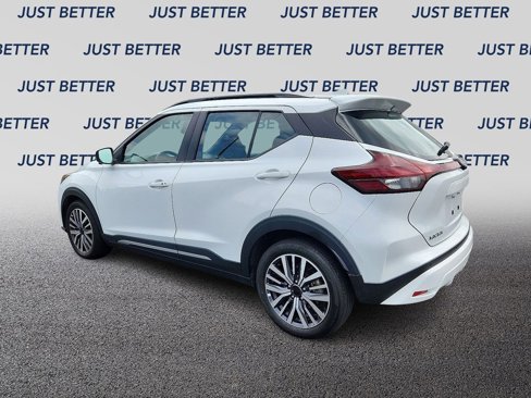 Used 2024 Nissan Kicks SR image 4