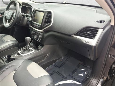 Used 2014 Jeep Cherokee Limited image 22