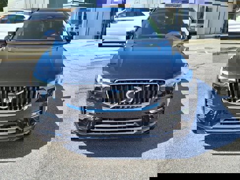 Certified 2023 Volvo XC60 B5 Core image 10
