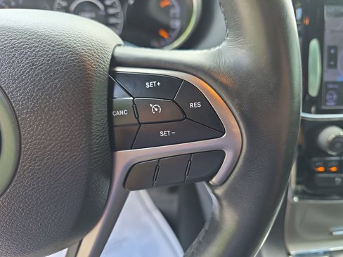 Used 2019 Jeep Grand Cherokee Altitude image 59