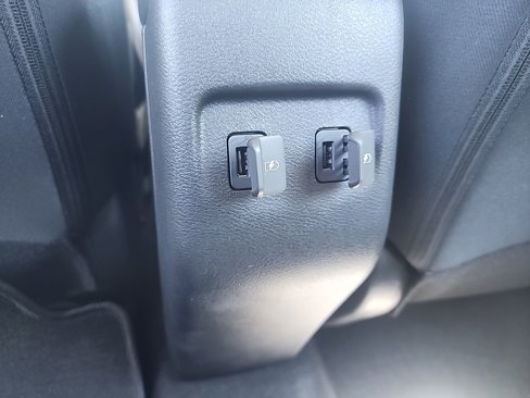 New 2024 Nissan Kicks SR image 22