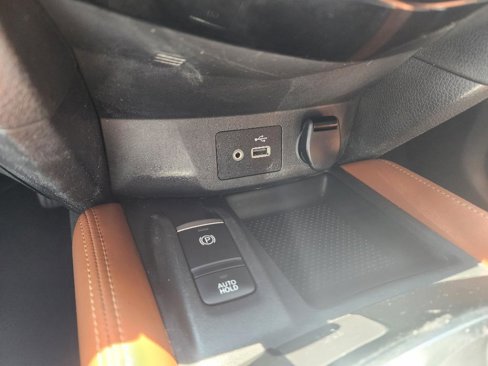 Used 2018 Nissan Rogue SL w/ Premium Package image 19