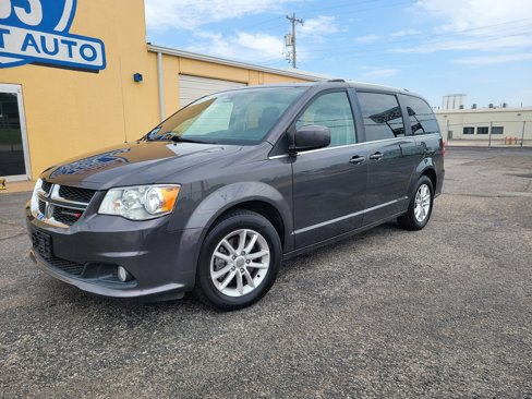 Used 2017 Dodge Grand Caravan SXT image 10