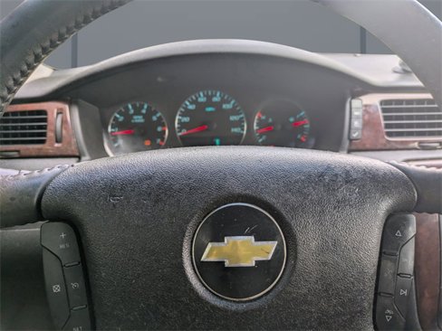 Used 2010 Chevrolet Impala LT image 28