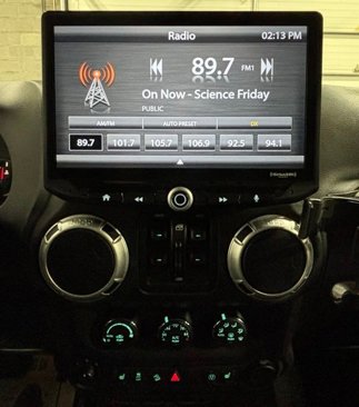 Used 2016 Jeep Wrangler Unlimited Sahara w/ Connectivity Group image 13