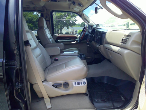 Used 2005 Ford Excursion Limited image 17
